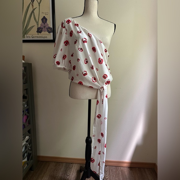 Skylar Rose White and Red Floral One Shoulder Drape Top - Picture 2 of 8
